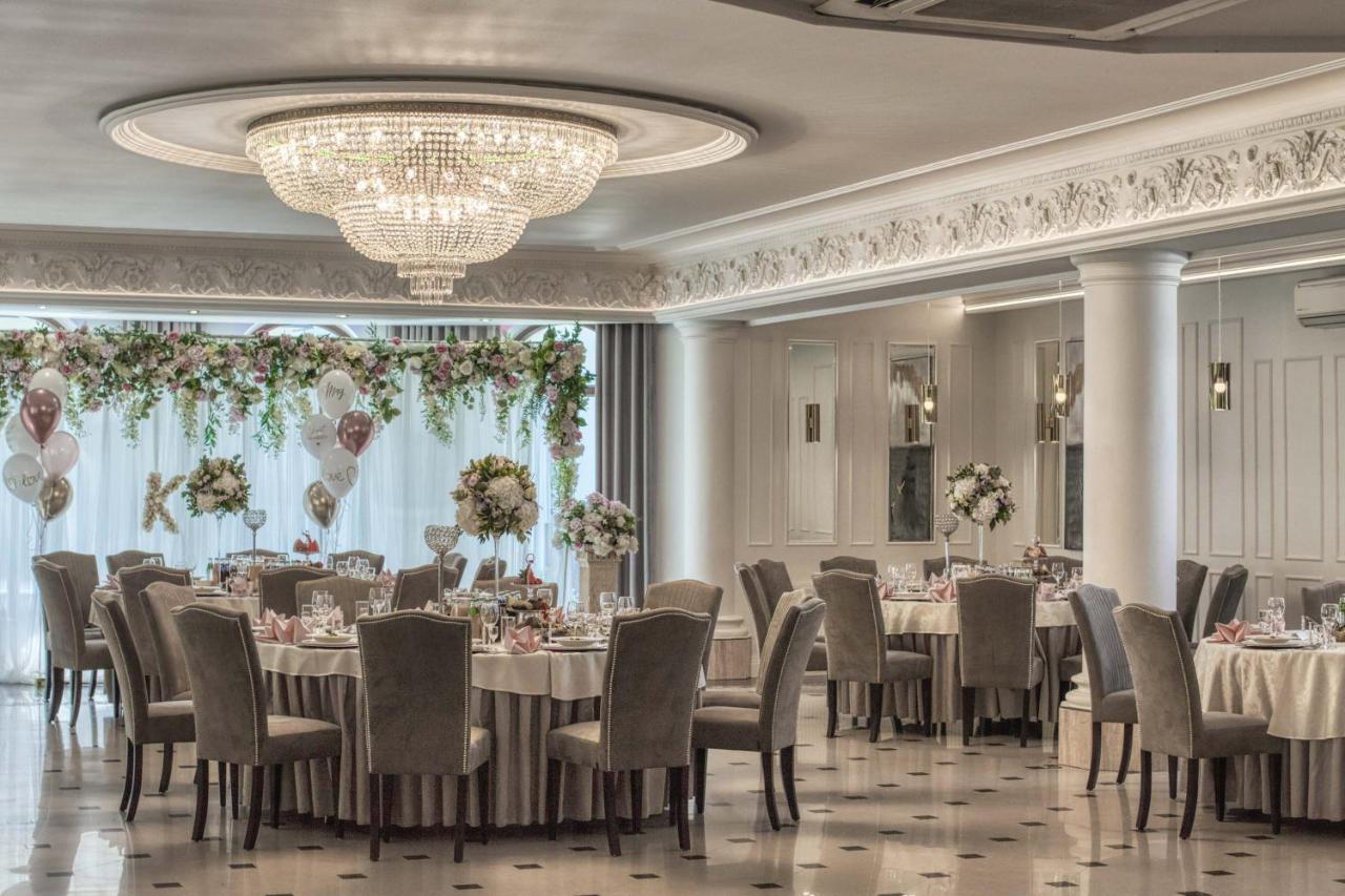 Hotel & Spa Bialy Dom Przyszowice Ngoại thất bức ảnh