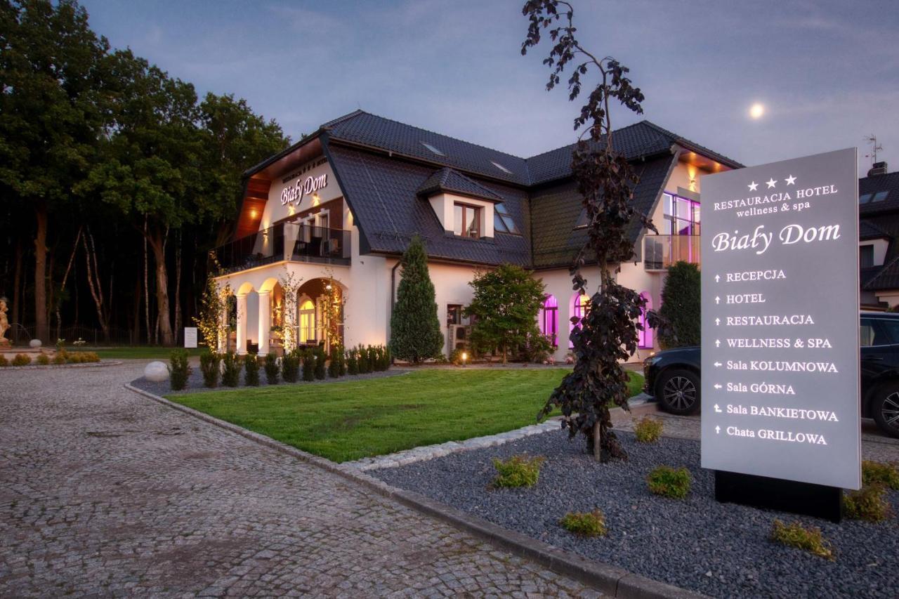 Hotel & Spa Bialy Dom Przyszowice Ngoại thất bức ảnh