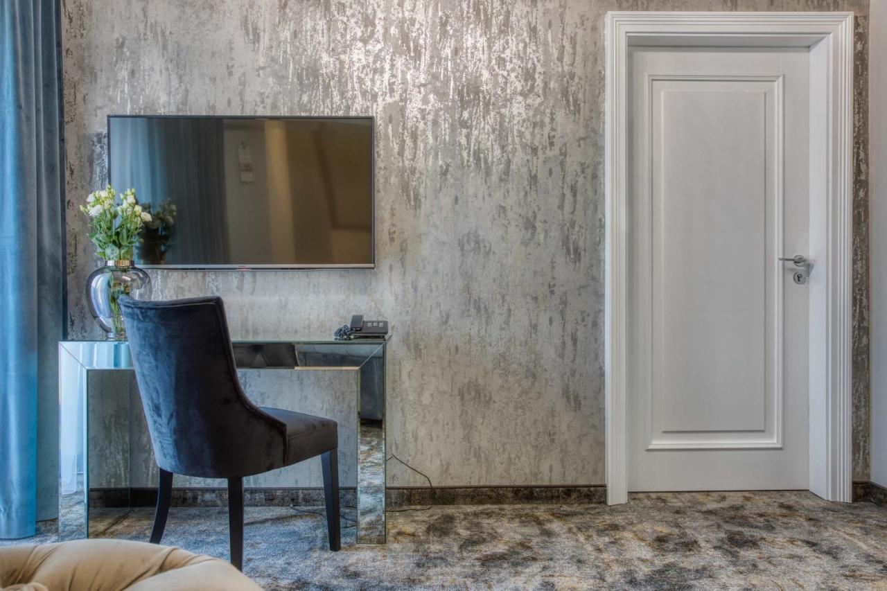 Hotel & Spa Bialy Dom Przyszowice Ngoại thất bức ảnh
