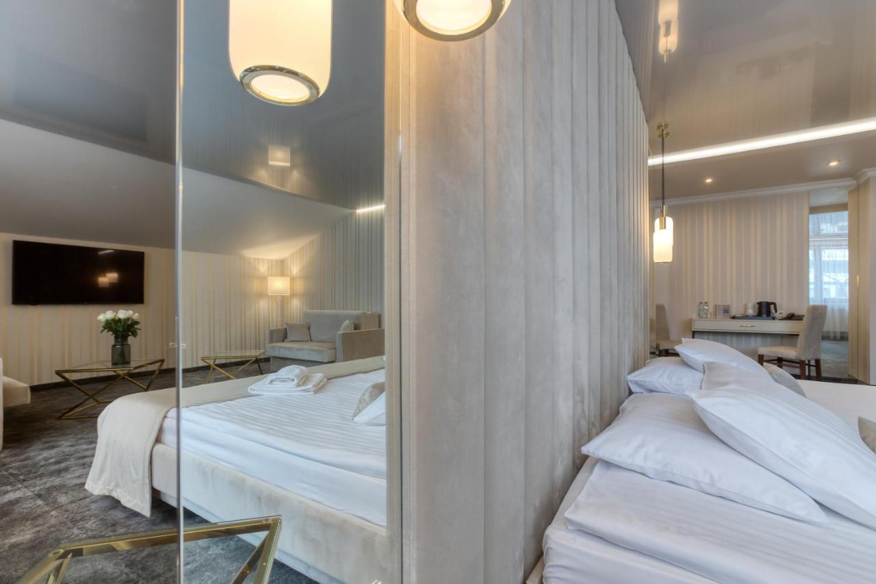 Hotel & Spa Bialy Dom Przyszowice Ngoại thất bức ảnh