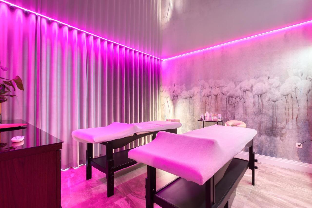 Hotel & Spa Bialy Dom Przyszowice Ngoại thất bức ảnh
